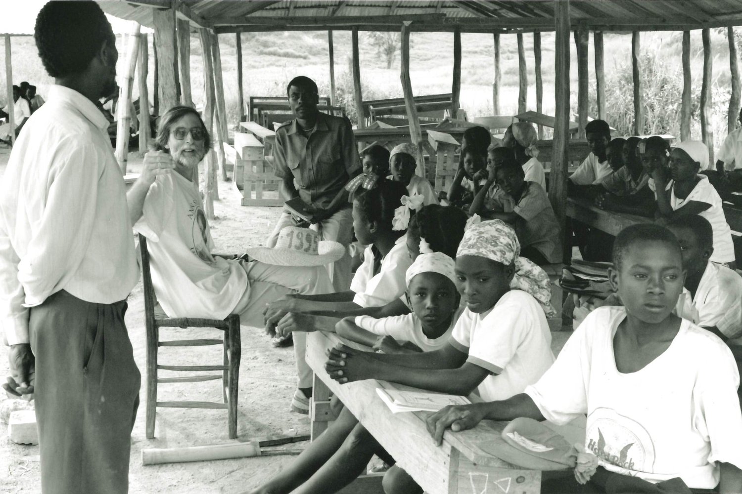 Haiti, Facoune: Georges Conus invites the young people to First Communion and Confirmation.