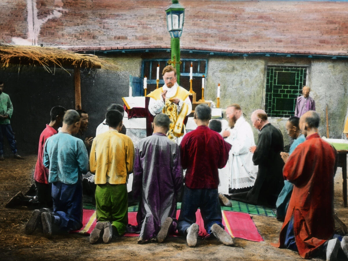 eo Herrmann celebrates a mass with prisoners in a prison in Chaozhow, China. (coloured, SMB archive, FDC 118/94) eo Herrmann celebrates a mass with prisoners in a prison in Chaozhow, China. (coloured, SMB archive, FDC 118/94)